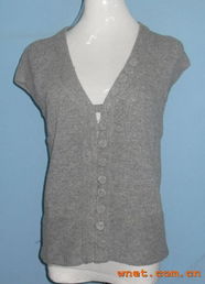 盈富針織時(shí)裝 專注設(shè)計(jì)，引領(lǐng)針織時(shí)尚新潮流